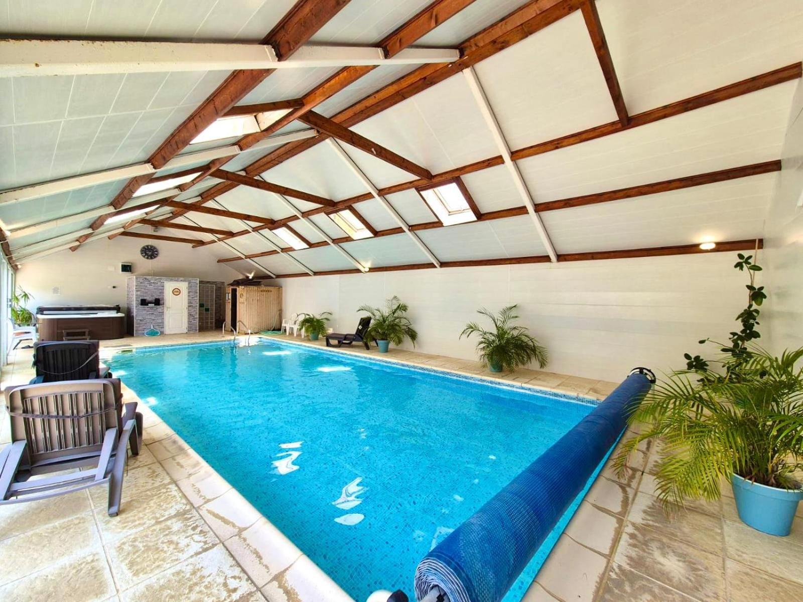 Magnificent 18Th Century, 5 Star Luxury Spa Melleray-la-Vallee Exterior photo